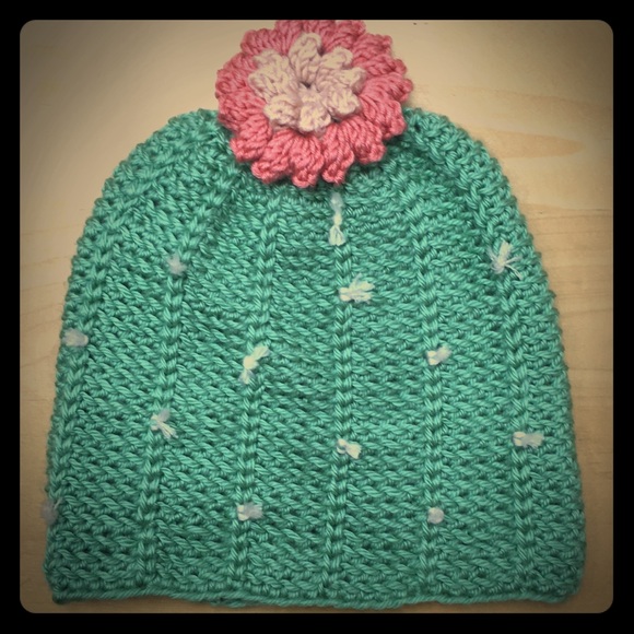 Child’s cactus beanie - Picture 1 of 2